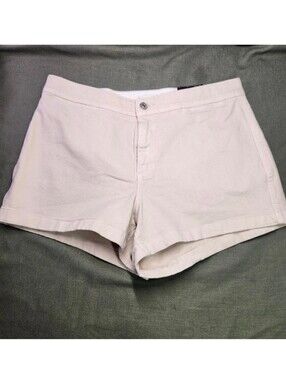 ⭐️NWT Ava & Viv High Rise Smart Jean Shorts Size 16  Cream Stretch Denim Summer